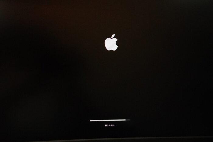 macOS 27 Golden Gateにしたデスクトップ